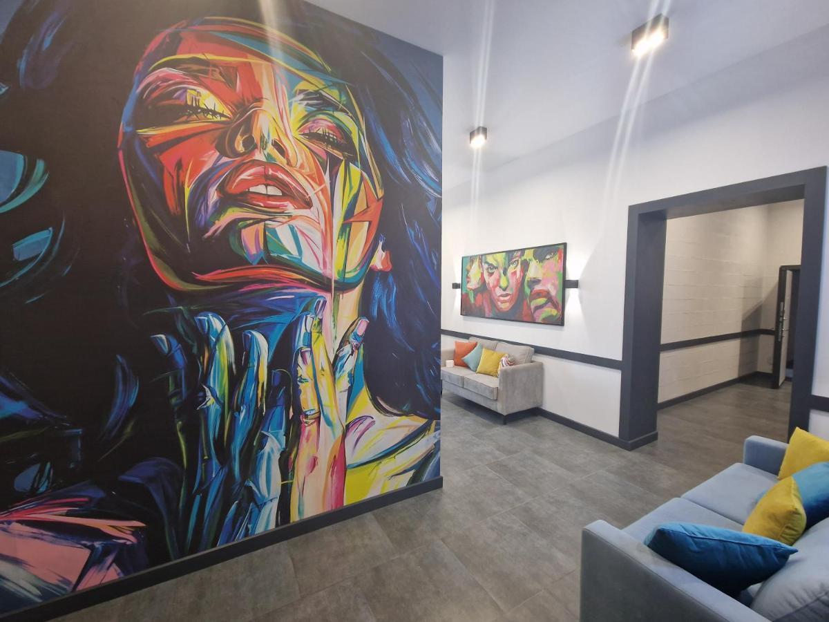 Apart Hotel Loft Almaty Exterior foto